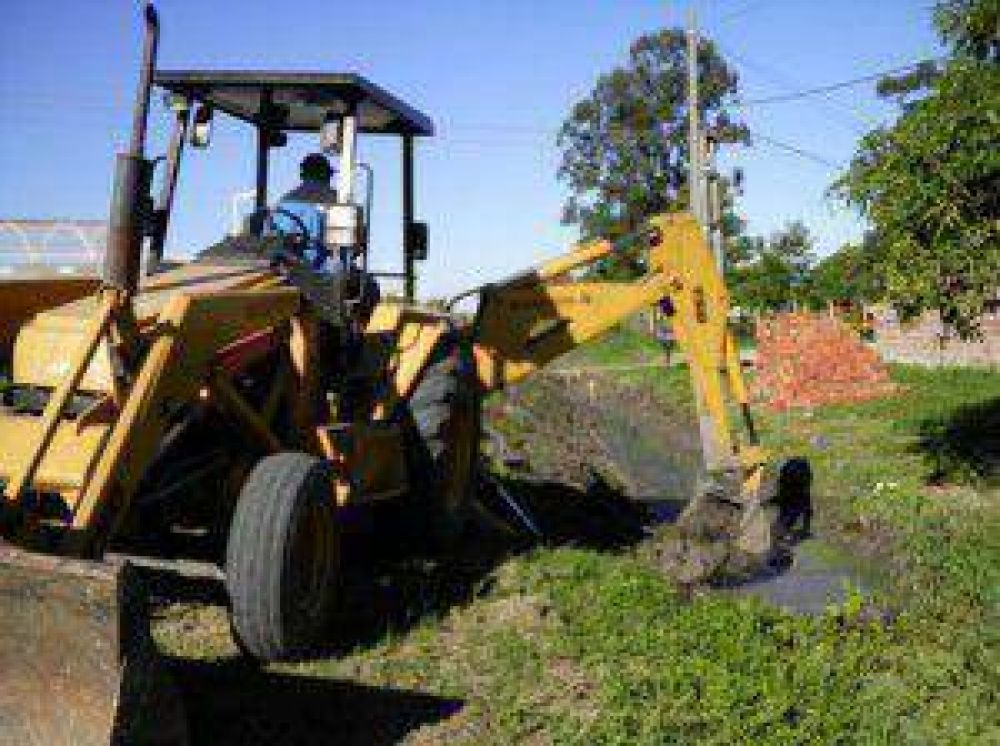 La Municipalidad encar� trabajos de mantenimiento y mejorado de la ciclov�a en la zona norte de la ciudad