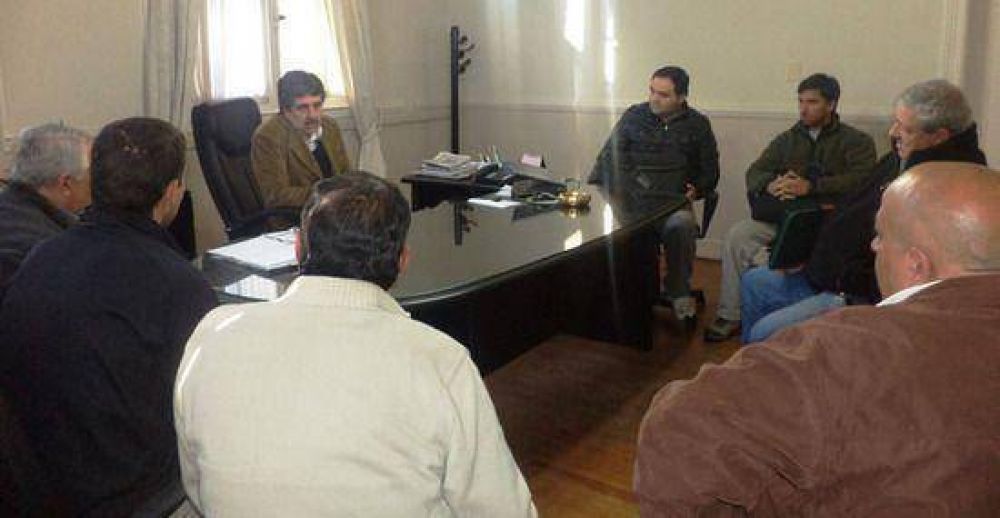 Autoridades Municipales recibieron a los integrantes de la Regi�n VIII de Defensa Civil