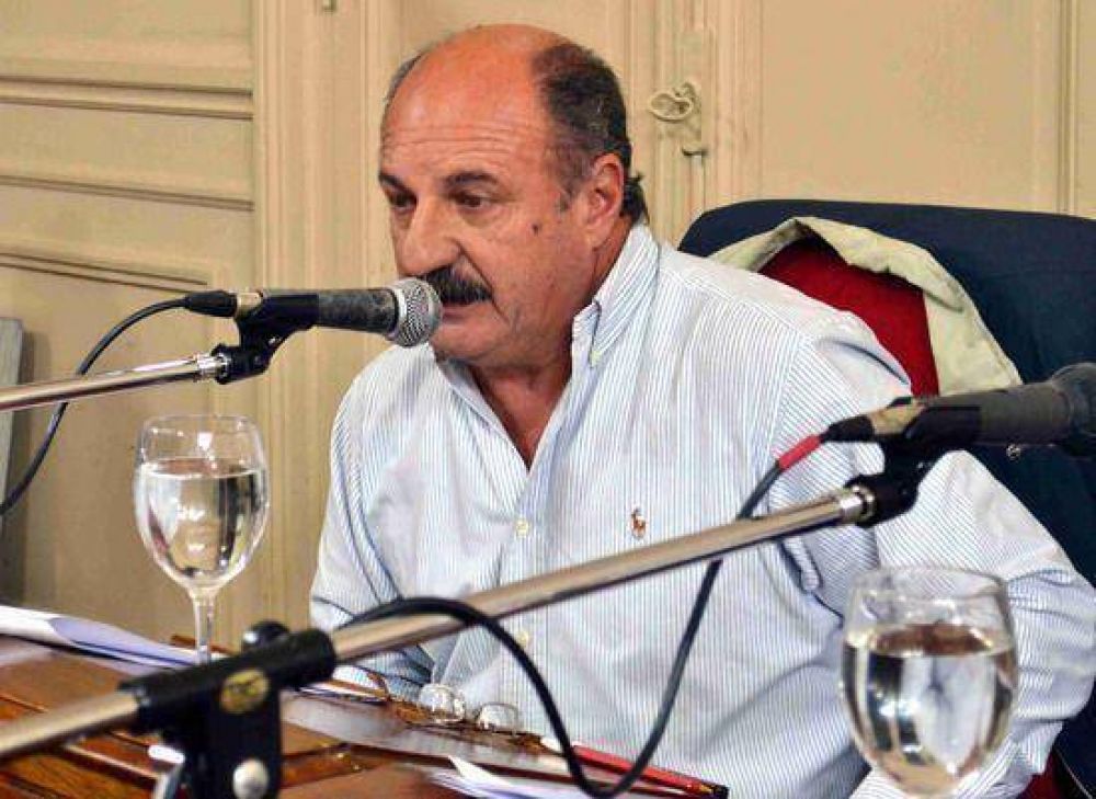 �La escuela Agraria debe seguir funcionando en la isla�, pidi� Cazador