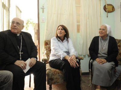 Fein, Mollaghan y Jord�n se reunieron en Empalme al finalizar la toma de terrenos