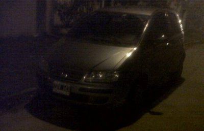 Tres delincuentes armados asaltan a una familia en Hoster�a Norte