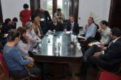 La Plata: La Comisi�n Especial del Concejo que investiga temporal, recibi� al Juez Atencio