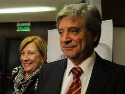Vecinos de Ramallo se reunieron con Horacio Gonz�lez por la posible destrucci�n del patrimonio hist�rico de su ciudad
