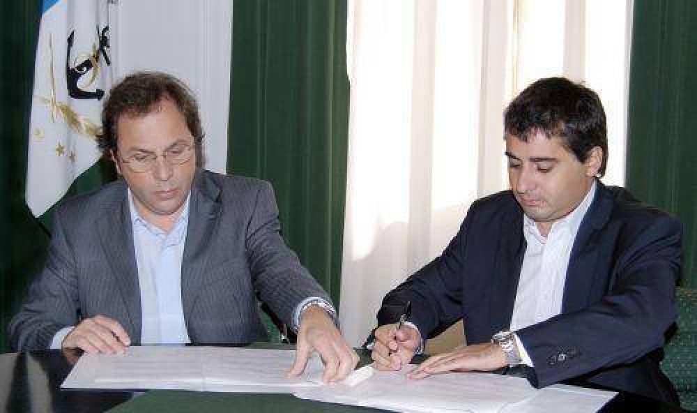 Convenio de colaboraci�n entre la Municipalidad y la UNLZ