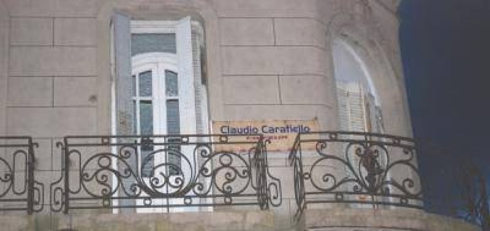 Denuncian un robo de casi $ 35.000 ocurrido en pleno centro 	