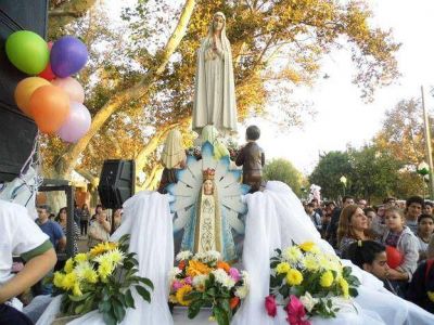 Miles de ni�os y familias sanjuaninas peregrinaron a la gruta de F�tima