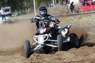 Los hermanos Mattar en autos y Gast�n Gonz�lez en cuadriciclos lideran el Rally del Cald�n