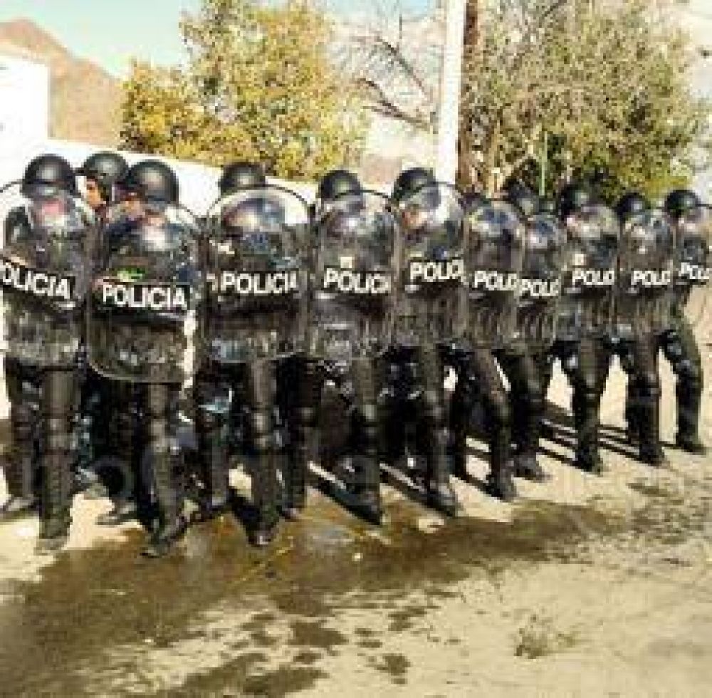 Famatina. Protesta anti minera termin� con detenidos y lesionados