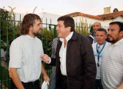 Diego Garciarena en el homenaje al Padre Mujica a 39 a�os de su asesinato