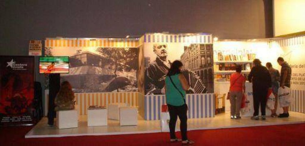 Autores marplatenses en el cierre de la Feria del Libro