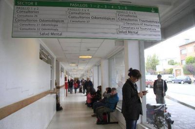El hospital de Bariloche sumar� seis profesionales en junio