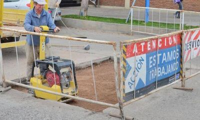Roca: calles rotas y costoso "plan de bacheo intensivo"