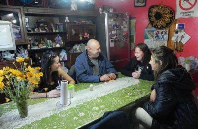 El Senador y la Concejal Colazo recorrieron los Barrios Costanera y Progreso