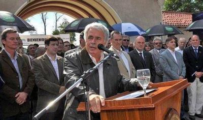 Reparto de fondos provinciales perjudic� en 2012 a los vecinos de municipios opositores