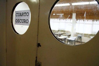 Los barilochenses votar�n cuatro veces este a�o