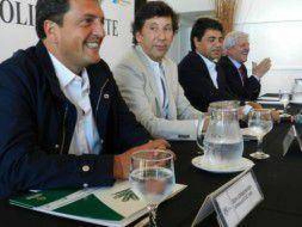 Gustavo Posse: "En una de esas, Massa se incorpora con nosotros�