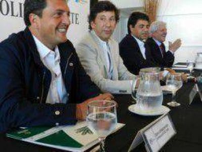 Gustavo Posse: "En una de esas, Massa se incorpora con nosotros�