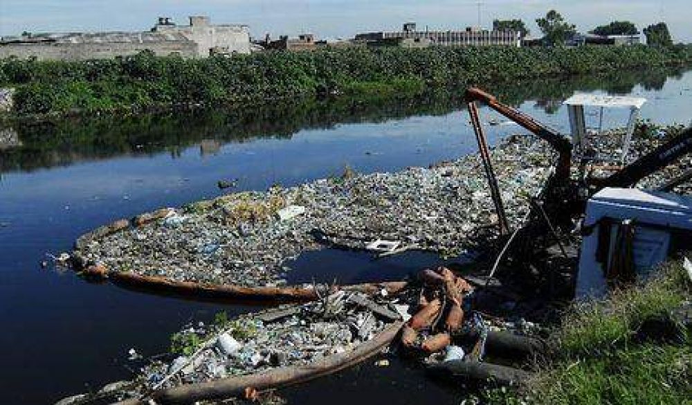 Riachuelo: Reclaman fondos a Ciudad y Provincia