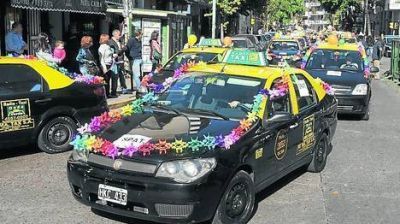 Taxistas y famosos, juntos por el Hospital de Ni�os