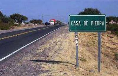 Asaltaron a una familia de Casa de Piedra y robaron m�s de $100.000