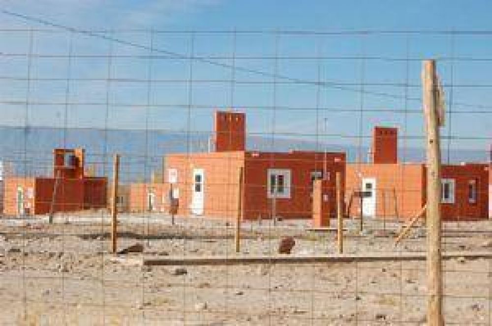 Se demora la compra de terrenos para construir 900 viviendas en la Capital