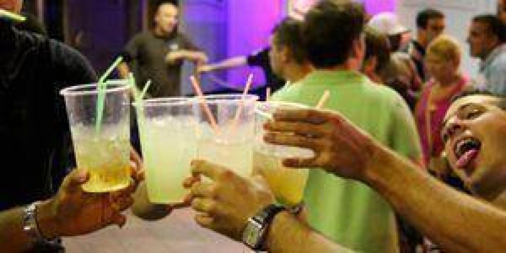 Advierten sobre da�os por consumo de alcohol