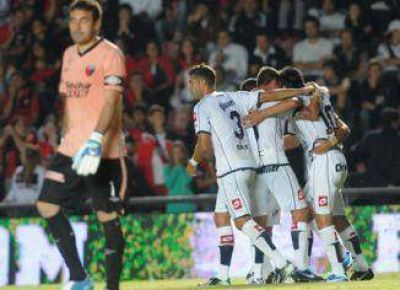 Quilmes jug� un partidazo y gole� a Col�n en Santa Fe