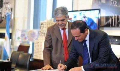 Con intendentes, Camau vuelve a la Rosada por obras