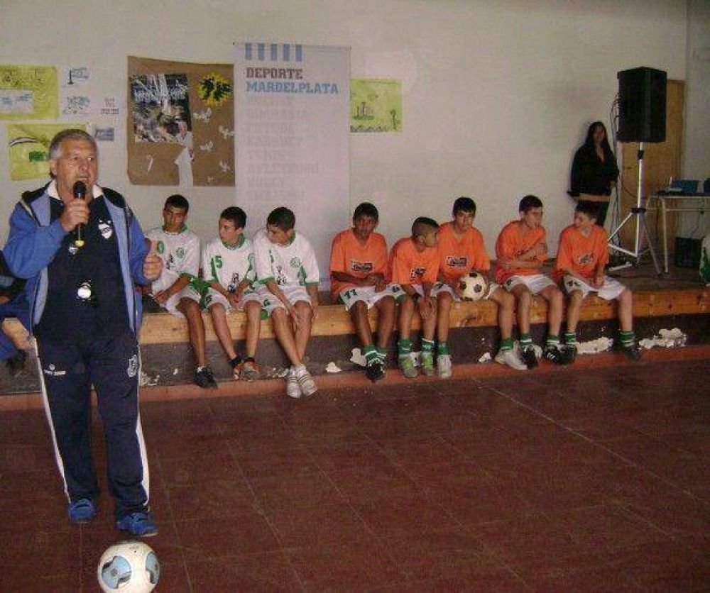 Alumnos participaron de una Jornada Deportiva por la Educaci�n