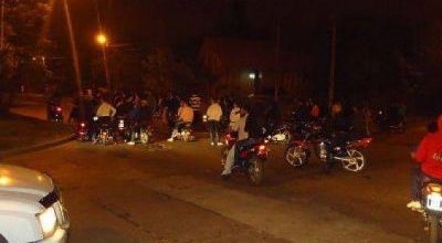 Bocinazos frente a la casa del intendente de S�enz Pe�a