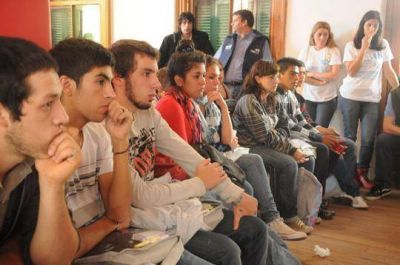 J�venes recorrer�n los barrios para ayudar a fortalecer emprendimientos productivos