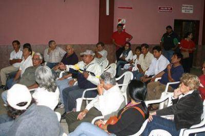 Piden frenar a los v�ndalos y m�s accionar de la polic�a