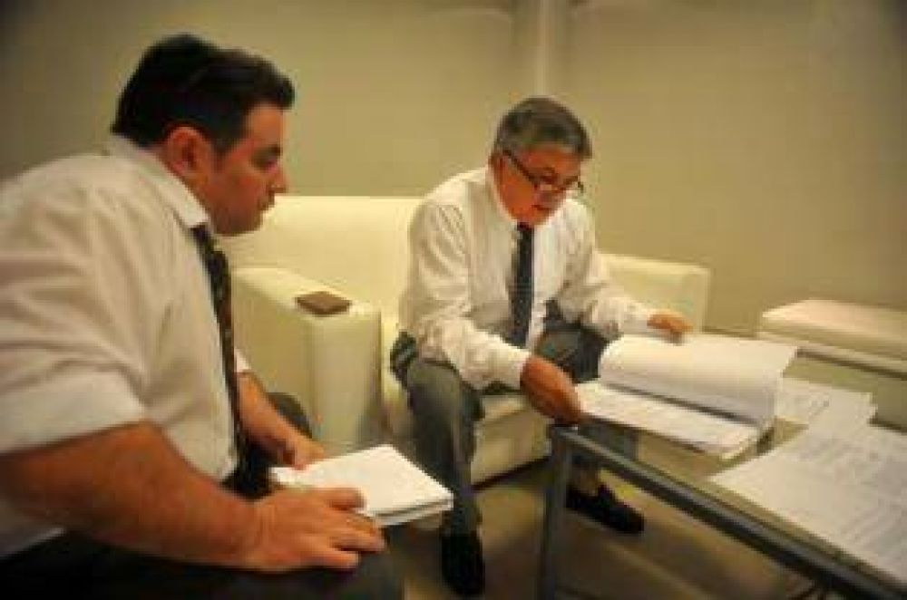 "El director de la Dipsa me pidi� $ 20.000 como condici�n para habilitar mi negocio"