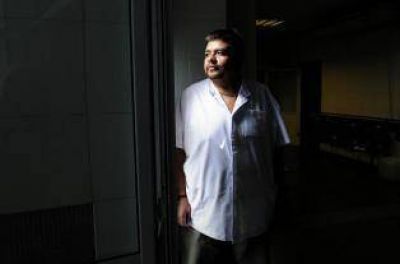 Adelgaz� 100 kilos en un a�o y siente que se sac� a otra persona de encima