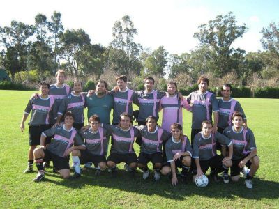 Mala tarde para Derecho FC