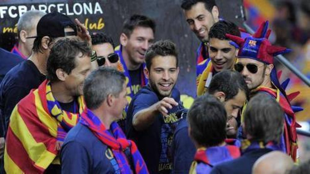Con Messi, Barcelona sali� a la calle a festejar su nuevo t�tulo