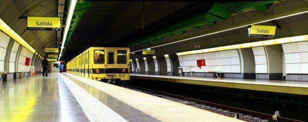 SBASE contrat� al ex director de la UCEP