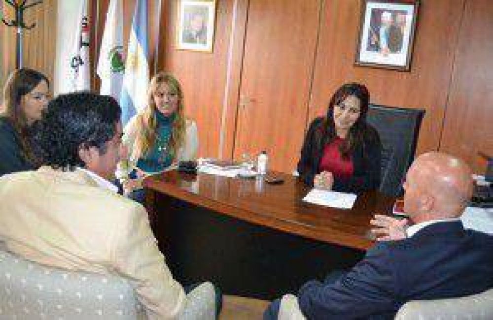 El Gobierno firm� un convenio con la Municipalidad de Juana Koslay