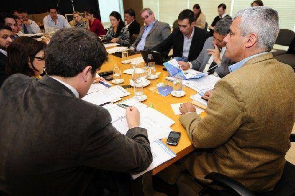 El vicegobernador coordin� la reuni�n de gabinete