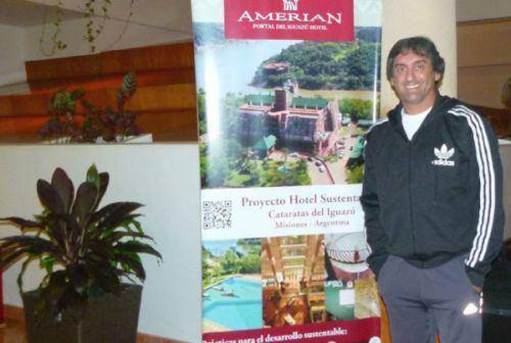 Francescoli visit� la ciudad de las Cataratas