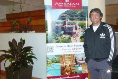 Francescoli visit� la ciudad de las Cataratas