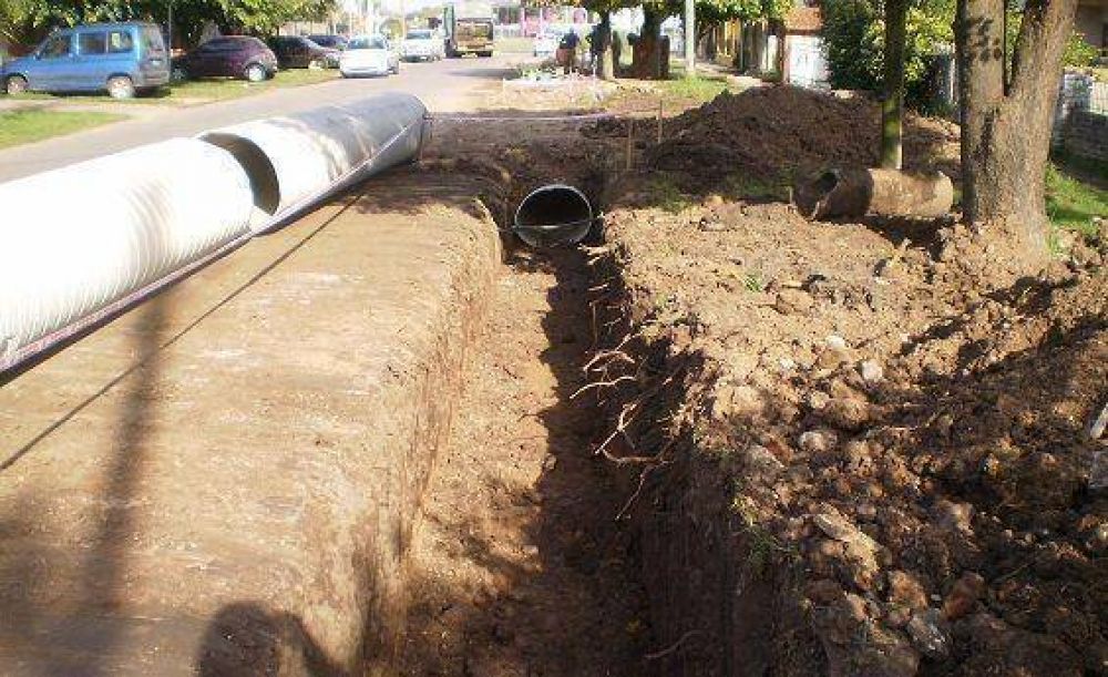 El Municipio realiza trabajos de entubamiento y bacheo en Pacheco