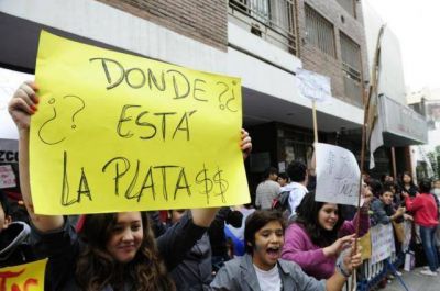 Las penurias no se acaban para los alumnos de Bellas Artes