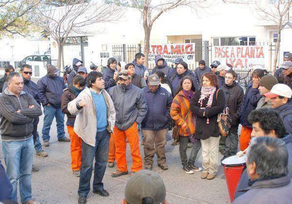 Municipales volvieron a protestar 