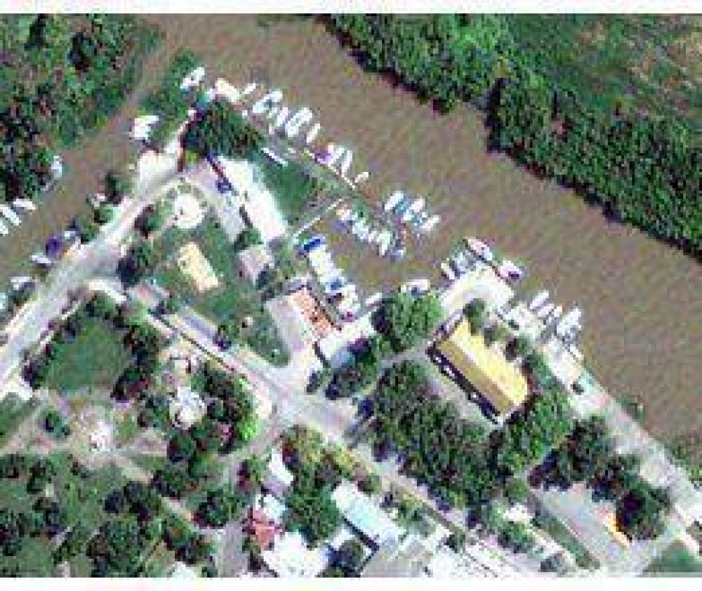 Intimaron al Moton�utico a desalojar el predio