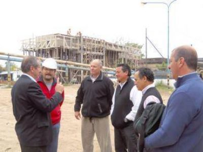 Funcionarios visitan las obras del Plan Maestro de Agua