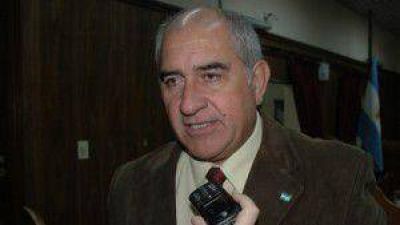Alloi exhorta a los �formose�os a estar de pie� y repudia a dirigentes con resabios golpistas
