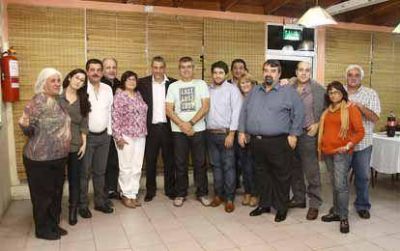 El intendente Ferraresi visit� distintas instituciones de la Ciudad