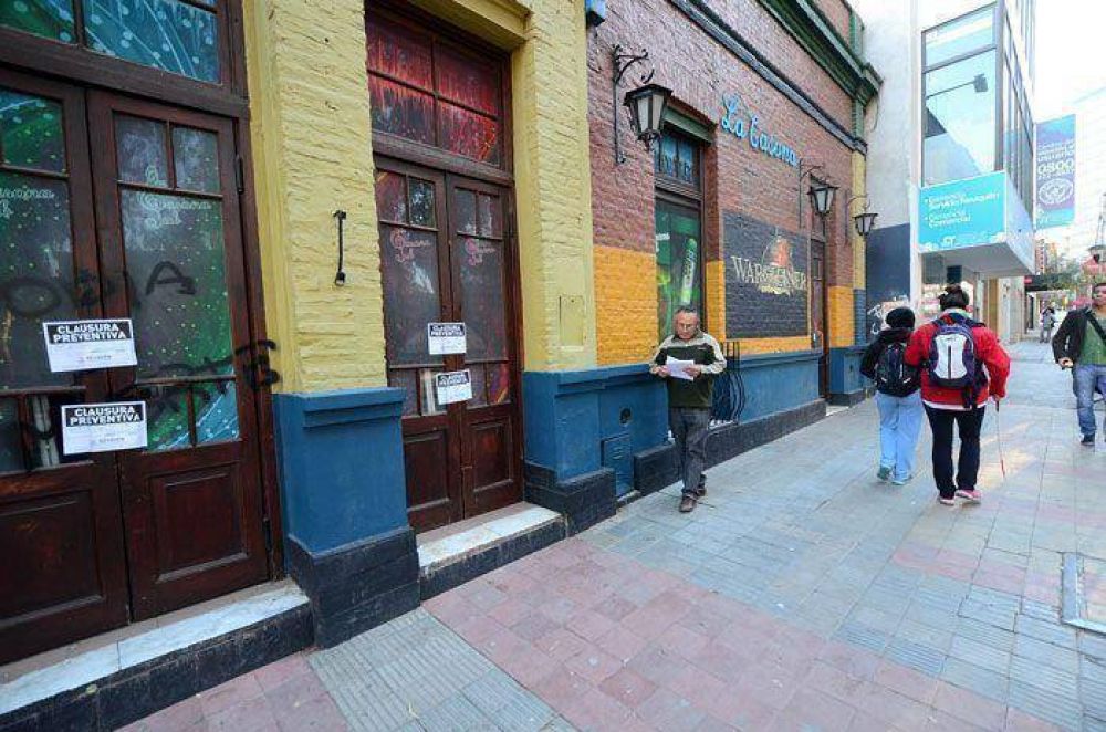 Clausuran boliche c�ntrico y fiesta de disfraces en Neuqu�n
