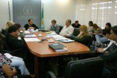 Diputados de la Comisi�n de Hacienda recibieron a gremios judiciales